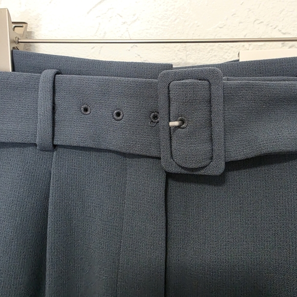 Ann Taylor The Taper Pants - Picture 4 of 10